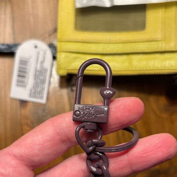 Yellow Leather Card Holder and Accessories - Picture 14 of 16